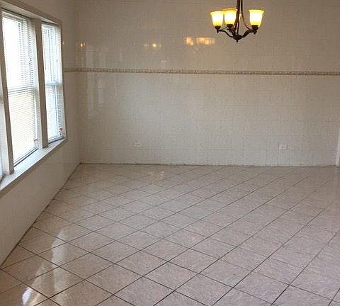 3rd image of 2662 N Milwaukee Ave #3
