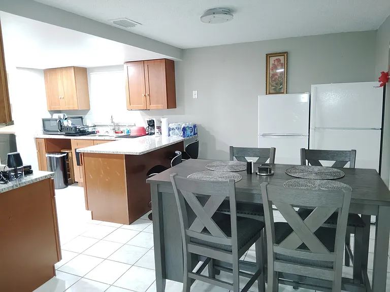 Kitchen/Dining