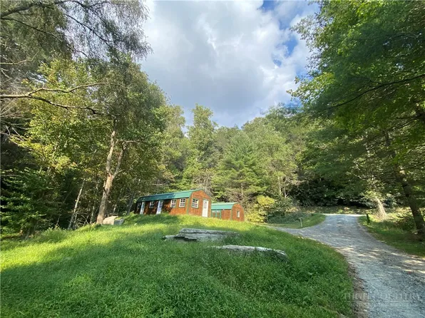 223 Rubin Walker Road, Vilas, NC 28692