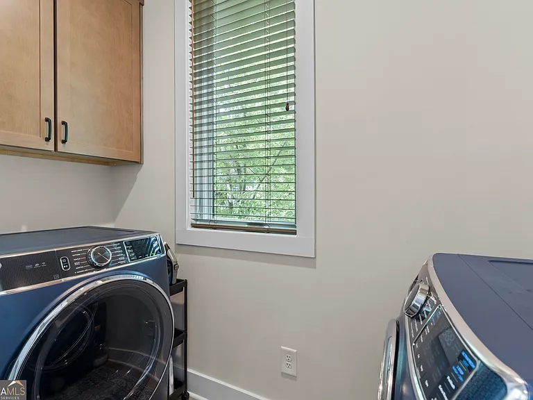 110 Arcadia Ave — Photo 28