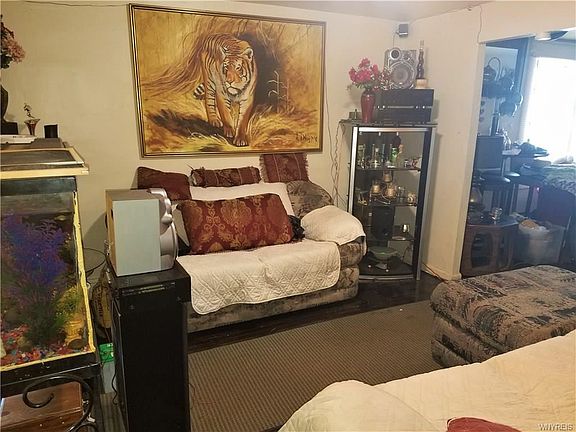 3rd image of 666 Lasalle Ave