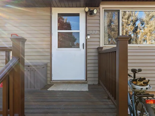 922 E Reynolds St, Laramie, WY 82072