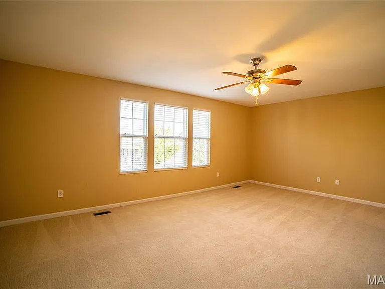 84 Brighton Park Dr — Photo 11
