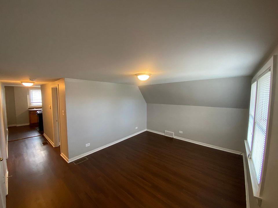 1st image of 14324 Sanderson Ave APT 2N