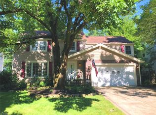 1019 Professor Rd, Lyndhurst, OH 44124