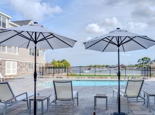 87 Elm St #214, Cohasset, MA 02025