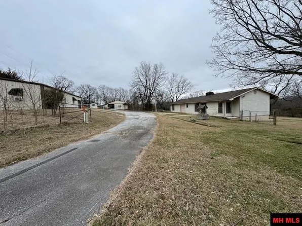 148 Salsbury Ln, Flippin, AR 72634