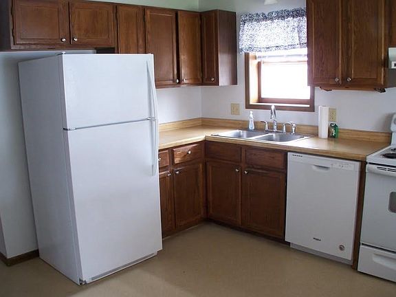 4th image of 727 Bolles Street