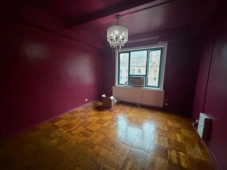 2120 E Tremont Ave #7C — Photo 4