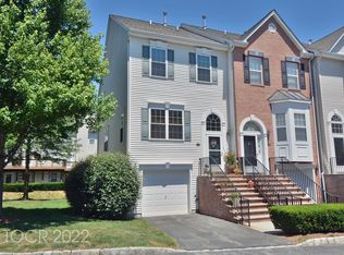 214 Terrace Lake Dr, Butler, NJ 07405