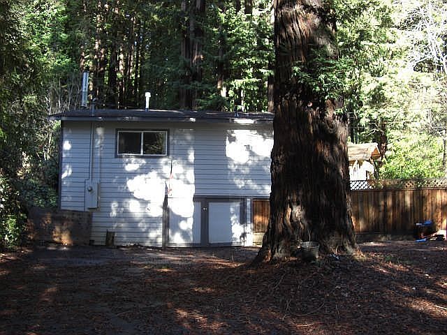 1st image of 15275 Fern Ave