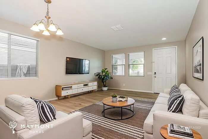 4592 W Horsenettle Dr — Photo 5