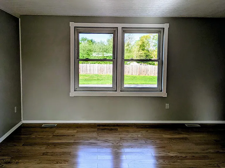 6454 Butler Warren Rd — Photo 4