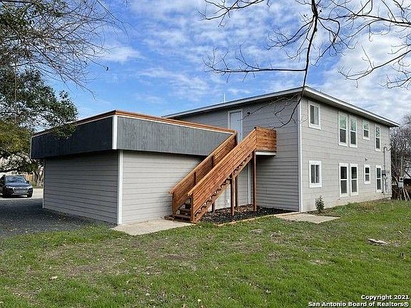 2nd image of 130 Senisa Dr #130A