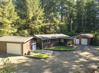 5435 Woahink Dr, Florence, OR