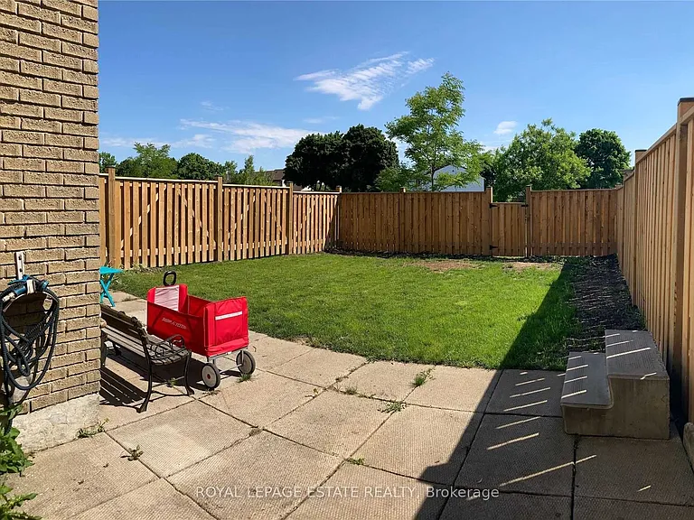 35 Queenslea Dr #70 — Photo 25