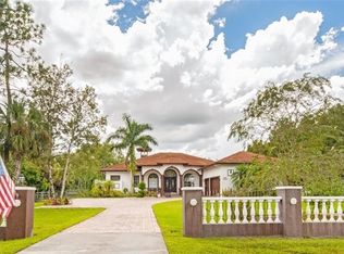 360 37th Ave NE, Naples, FL 34120