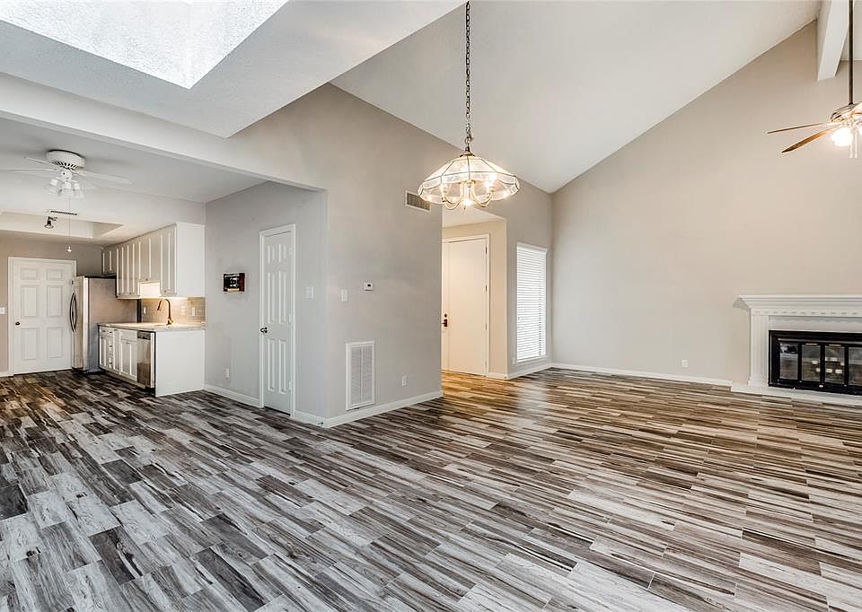1st image of 7655 S Braeswood Blvd APT 23
