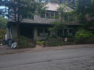 40 Hawthorn Rd, Brookline, MA 02445