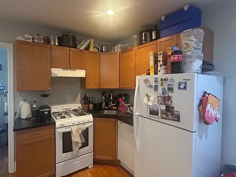 220 Hanover St #23 — Photo 4