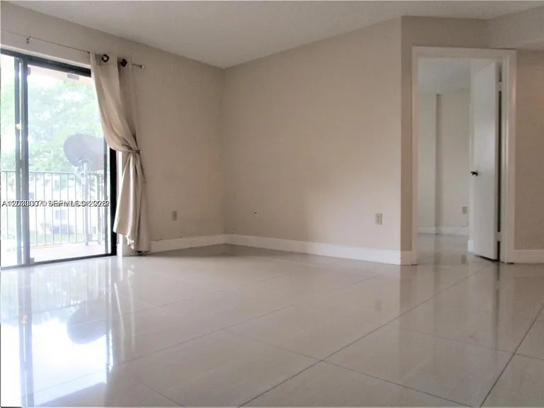 9491 Palm Cir S #205 — Photo 2