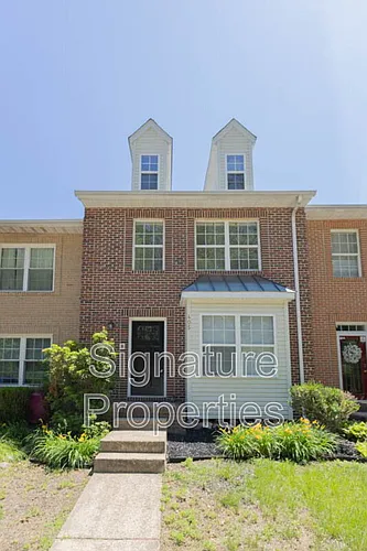 405 Lakeview Ct Photo 1