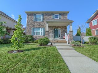 210 Saint Johns St, Wyandotte, MI 48192