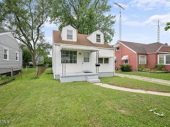 2nd image of 110 Orville Dr