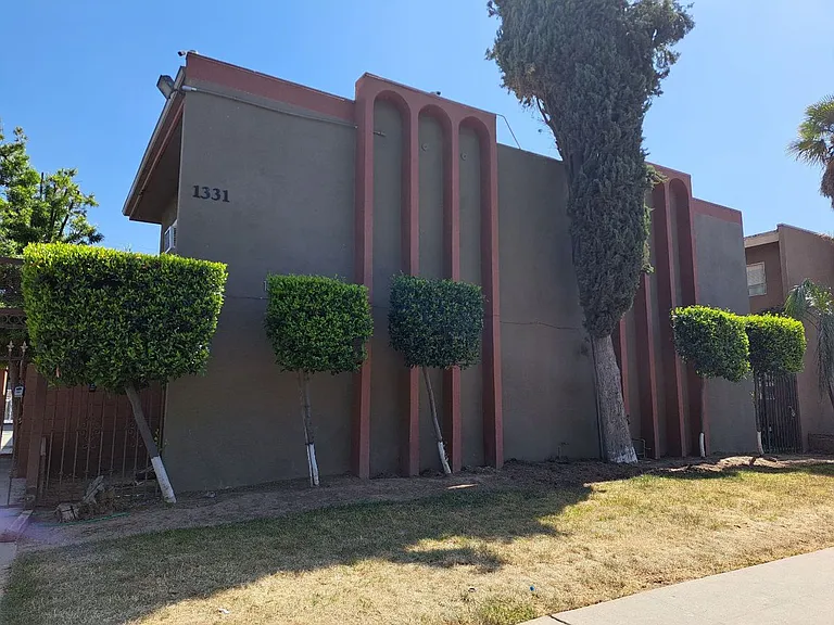 1331-1349 E San Bruno Ave — Photo 4