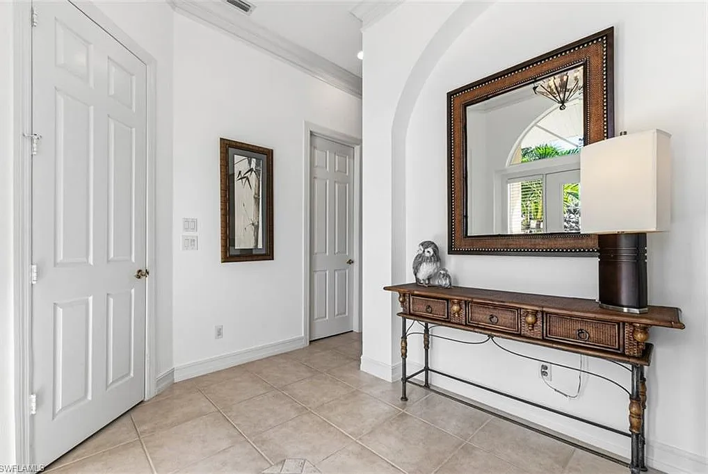 3 bed, 3.0 bath, 2610 sqft, $6,500 — Photo 3