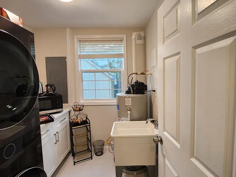 2050 Cherri Dr — Photo 7