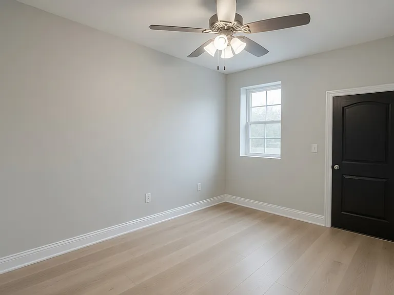 2552 S Central Park Ave #2 — Photo 8