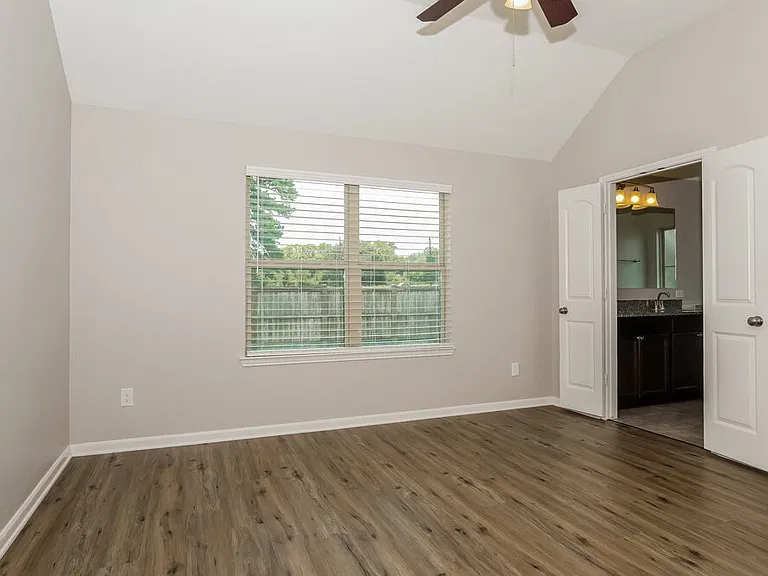 131 Brocks Ln — Photo 8