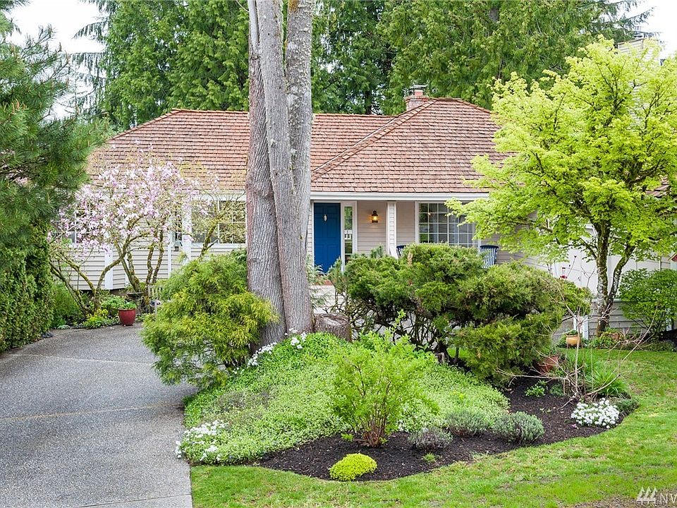 1st image of 4318 209th Ave NE