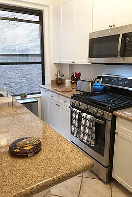 Rented by Fox Residential Group | media 17