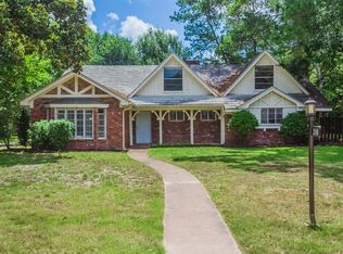 210 Plantation Rd, Houston, TX 77024