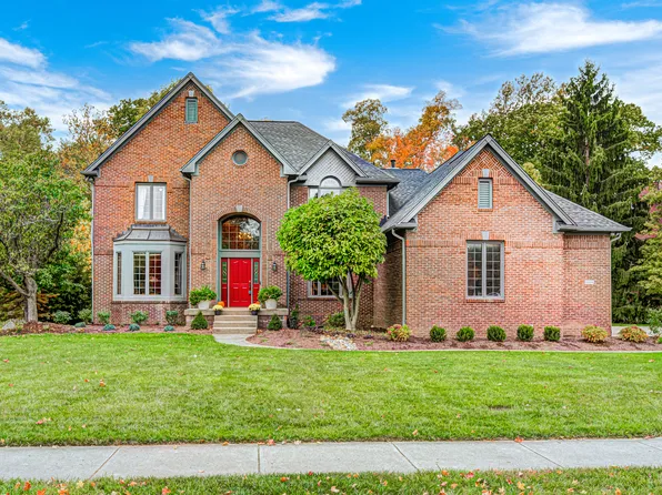 10026 Parkway Dr, Fishers, IN 46037
