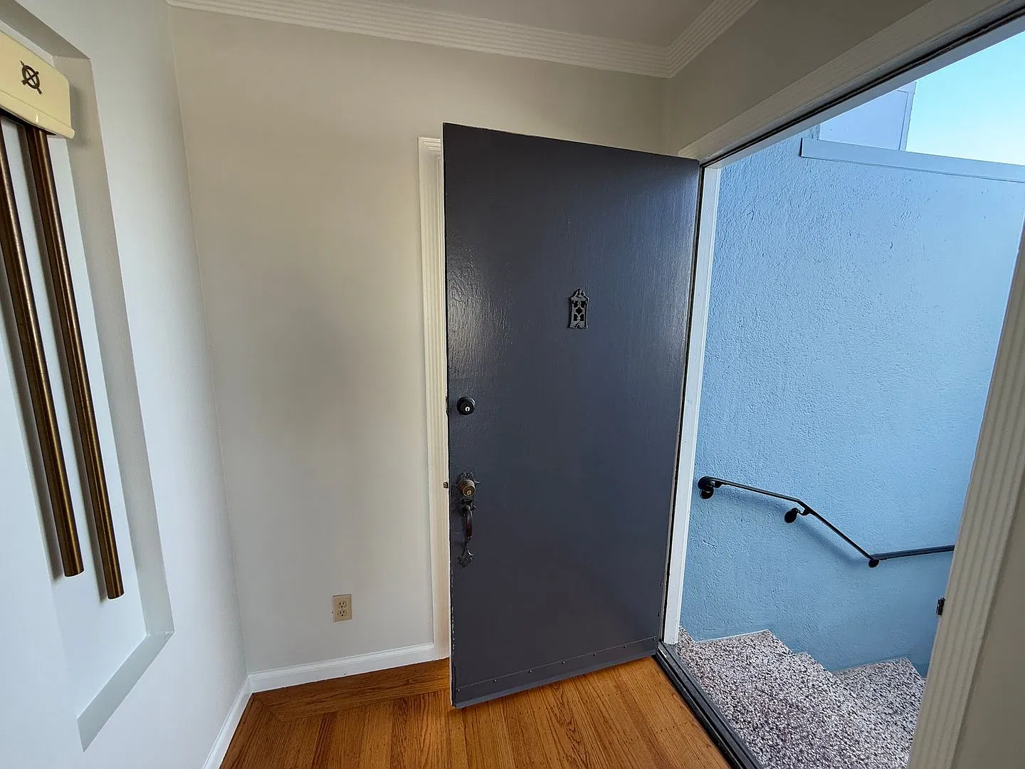 Spacious 2BR/2BA Single Family House with Garage & In-Home Laundry — Photo 4