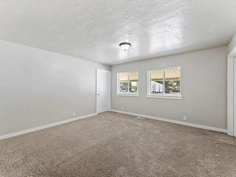 297 Bard Ave — Photo 16