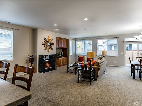 4th image of 5073 Cypress Loop NE