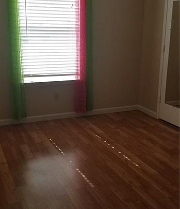 5th image of 4005 Staghorn Cir N