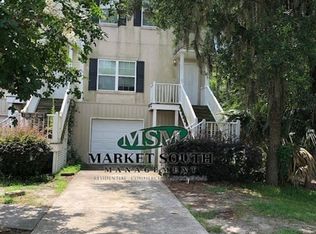 343 Laurel Oak Ln, Savannah, GA 31404