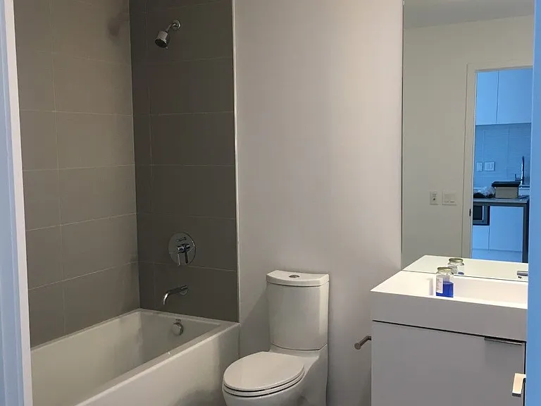 33 Helendale Ave #804 — Photo 1