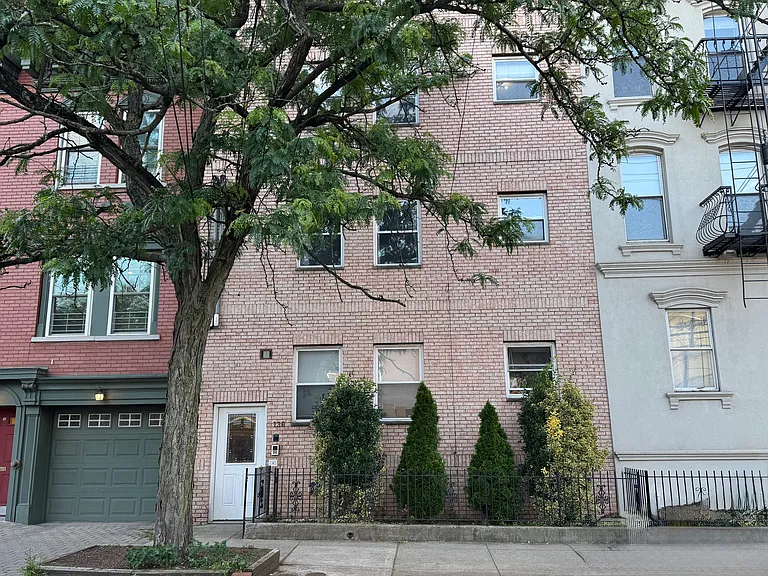 130 Jefferson St #3 — Photo 16