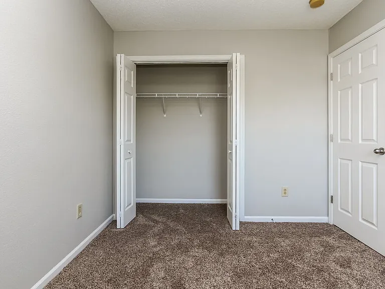 19166 Strand Ct — Photo 12