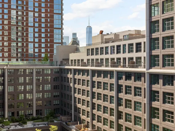 180 Front Street image 14 of 25