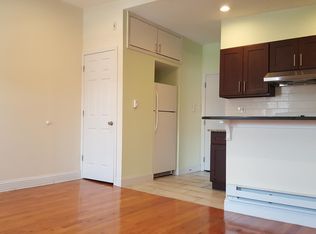 316 N 40th St #3F, Philadelphia, PA 19104