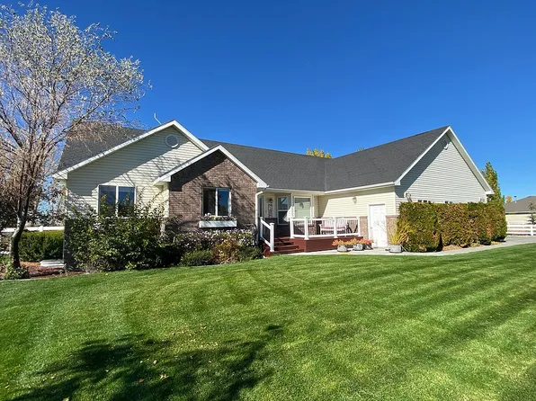 1036 N 1200 E, Shelley, ID 83274