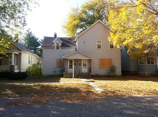 215 Terrace Ave, Marinette, WI 54143