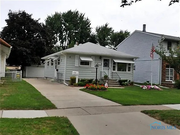 709 Sackett St, Maumee, OH 43537